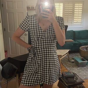 Black and White Plaid Abercrombie and Fitch Mini Day time Dress